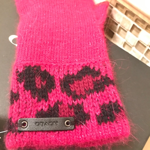 NWT Coach Ocelot Rabbit Hair Glove/ touch tech - Picture 3 of 3